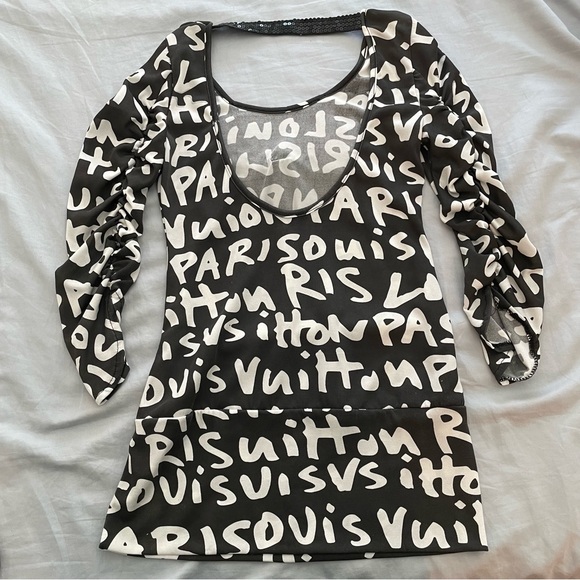 Mini Dress with Alphabet Prints and a Bow Tie - Picture 2 of 11